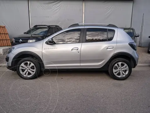 foto Renault Sandero SANDERO STEPWAY 1.6 PRIVILEGE usado (2015) color Gris precio $14.900.000