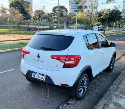 Renault Sandero 1.6 Intens CVT usado (2020) color Blanco precio $20.500.000