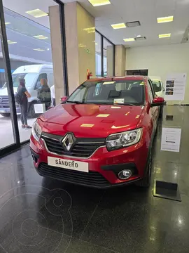 Renault Sandero 1.6 Life usado (2024) color Rojo Fuego precio $4.670.000