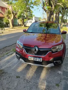 Renault Sandero 1.6 Intens usado (2020) color Rojo financiado en cuotas(anticipo $4.000.000 cuotas desde $180.000)