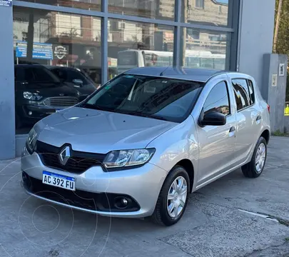 Renault Sandero 1.6 Expression Pack usado (2018) color Gris financiado en cuotas(anticipo $1.500.000 cuotas desde $300.000)