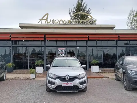 Renault Sandero SANDERO STEPWAY 1.6 PRIVILEGE usado (2015) color Gris precio $14.500.000