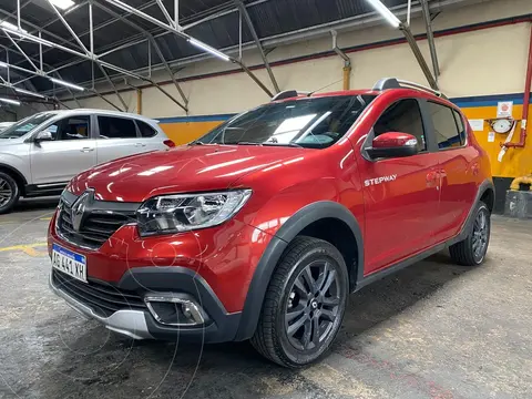 Renault Sandero 1.6 Intens CVT usado (2024) color Rojo Fuego financiado en cuotas(anticipo $3.000.000)