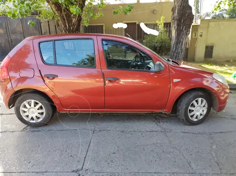 Renault Sandero 1.6 Pack usado (2010) color Rojo Garance precio u$s5.500