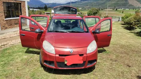 Renault Sandero Media NAV usado (2013) color Rojo Fuego precio $26.000.000