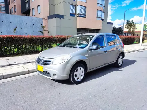 Renault Sandero 1.6L Expression usado (2012) color Gris Platino precio $27.500.000