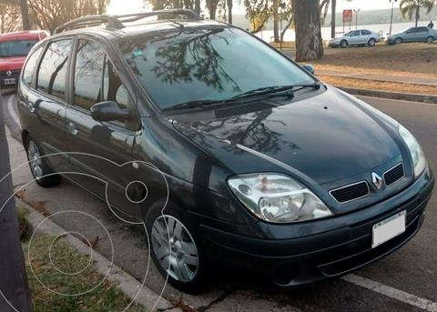 foto Renault Scénic 1.6 Confort usado (2009) color Gris precio $770.000