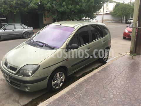 foto Renault Scénic 1.6 RT usado (2001) precio $350.000