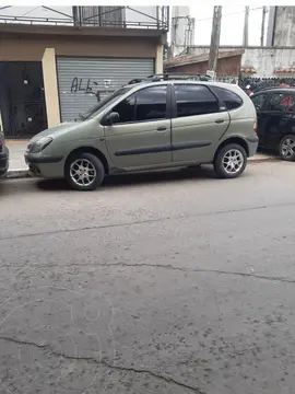 foto Renault Scénic 1.6 RT Columbia usado (2003) color Verde precio $950.000