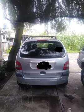 Renault Scenic 2.0 Expression Aut Piel usado (2004) color Celeste precio $55,000