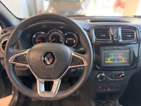 Renault Stepway 1.6 Intens usado (2024) color Gris Cassiopee financiado en cuotas(anticipo $2.499.999)