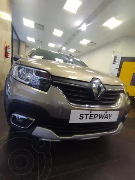 Renault Stepway 1.6 Intens nuevo color Beige Arena financiado en cuotas(anticipo $5.024.127)