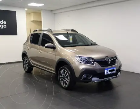 Renault Stepway 1.6 Intens usado (2023) color Beige Arena financiado en cuotas(anticipo $3.000.000 cuotas desde $235.000)