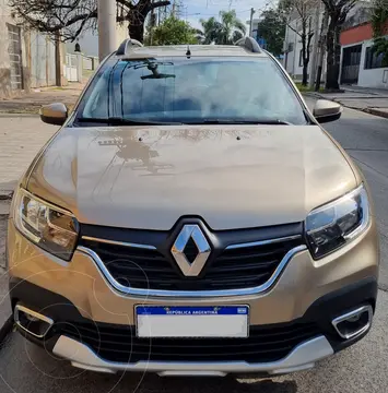 Renault Stepway 1.6 Intens CVT usado (2024) color Beige Arena precio u$s22.000