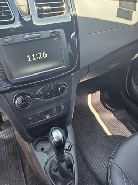 Renault Stepway 1.6 Intens CVT usado (2024) color Blanco Glaciar financiado en cuotas(anticipo $3.499.999)