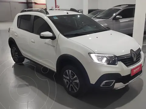 Renault Stepway 1.6 Intens CVT usado (2023) color Blanco precio $19.900.000