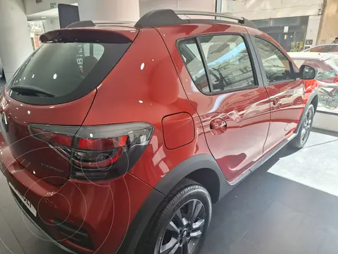Renault Stepway 1.6 Intens nuevo color Rojo Fuego precio $11.600.000