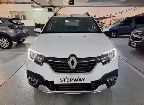 Renault Stepway 1.6 Intens CVT nuevo color Blanco Glaciar financiado en cuotas(anticipo $10.500.000 cuotas desde $9.500)