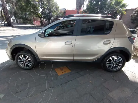 Renault Stepway Intens Aut usado (2024) color Beige Arena financiado en mensualidades(enganche $59,696 mensualidades desde $6,319)