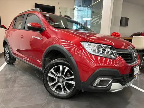 foto Renault Stepway Intens usado (2024) color Rojo precio $308,000