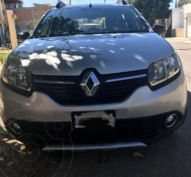 Renault Stepway Trek usado (2018) color Gris precio $198,000