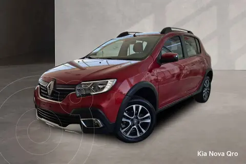 Renault Stepway Intens usado (2024) color Rojo financiado en mensualidades(enganche $82,568 mensualidades desde $7,088)