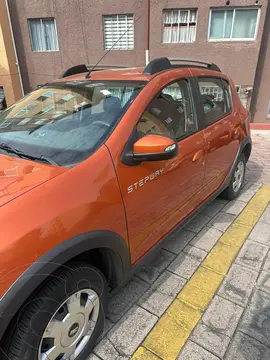 Renault Stepway Dynamique usado (2016) color Naranja precio $105,000