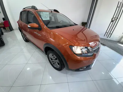 Renault Stepway Intens usado (2019) color Naranja precio $195,000