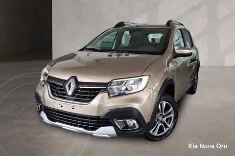Renault Stepway Intens Aut usado (2023) color Beige financiado en mensualidades(enganche $71,668 mensualidades desde $6,152)