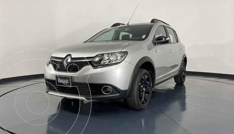 foto Renault Stepway Trek usado (2018) color Plata precio $199,999