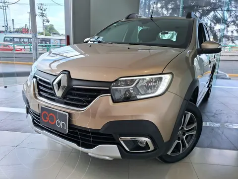 Renault Stepway Intens usado (2024) color Beige financiado en mensualidades(enganche $77,662 mensualidades desde $5,939)