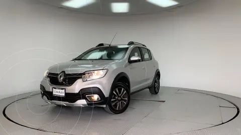 Renault Stepway Intens Aut usado (2023) color Gris Estrella precio $289,900