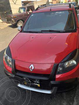 Renault Stepway Outdoor usado (2015) color Rojo precio $120,000