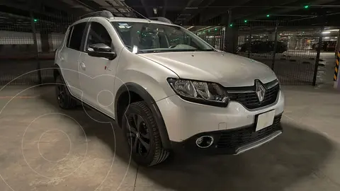 Renault Stepway Trek usado (2018) color Gris precio $200,000