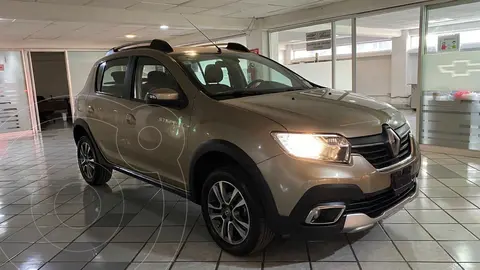 Renault Stepway Intens usado (2022) color Beige precio $238,000