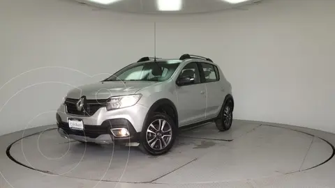 Renault Stepway Intens Aut usado (2023) color Gris Estrella precio $289,900