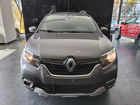 Renault Stepway Intens usado (2023) color Gris precio $320,000