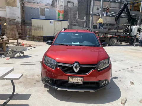 Renault Stepway Trek usado (2018) color Rojo Fuego precio $160,000
