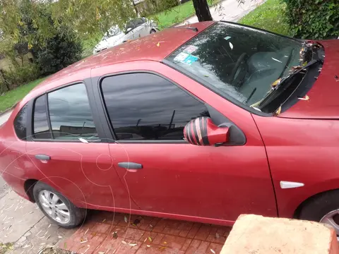 Renault Symbol 1.6 Expression Pack II usado (2012) color Rojo precio $2.000.000