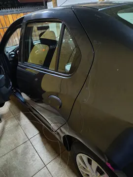Renault Symbol 1.6L Zen usado (2018) color Gris precio $6.500.000
