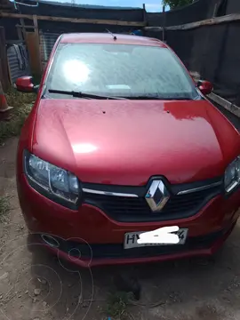 Renault Symbol 1.6 Expression usado (2016) color Rojo precio $5.800.000