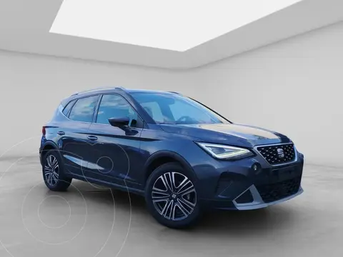 SEAT Arona Xperience usado (2024) color Gris precio $381,900