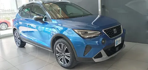 SEAT Arona Xperience usado (2023) color AZUL SAFIRO precio $380,000