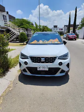 SEAT Arona Xperience usado (2023) color Blanco Nevada precio $342,000