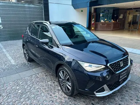 foto SEAT Arona Xperience usado (2023) color Azul precio $380,000