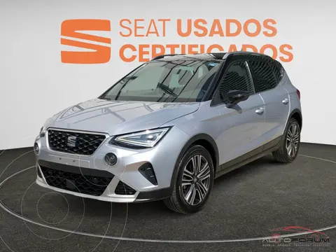 SEAT Arona Xperience usado (2023) color Plata financiado en mensualidades(enganche $80,394 mensualidades desde $10,458)