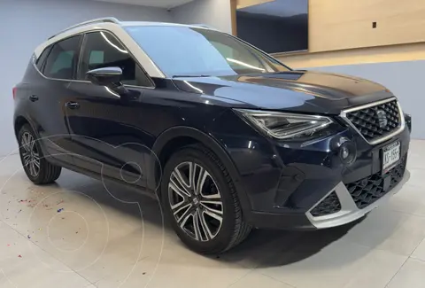 SEAT Arona Xperience usado (2023) color Azul financiado en mensualidades(enganche $135,850 mensualidades desde $5,716)