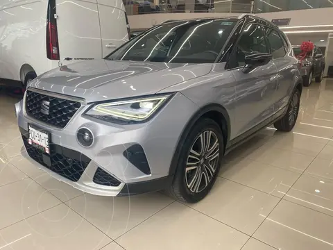 SEAT Arona Xperience usado (2022) color plateado precio $314,600