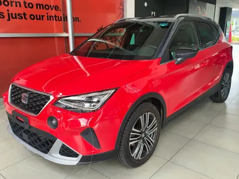 SEAT Arona Xperience usado (2023) color ROJO EMOCION precio $430,000