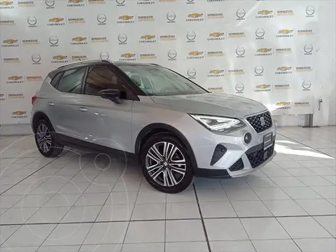 SEAT Arona Xperience usado (2023) color plateado precio $386,909